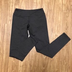 horizontal striped workout leggings